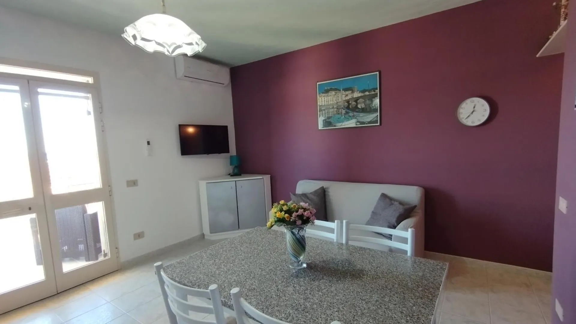 Appartement Luna Apartment- Fronte Mare La Caletta Italië