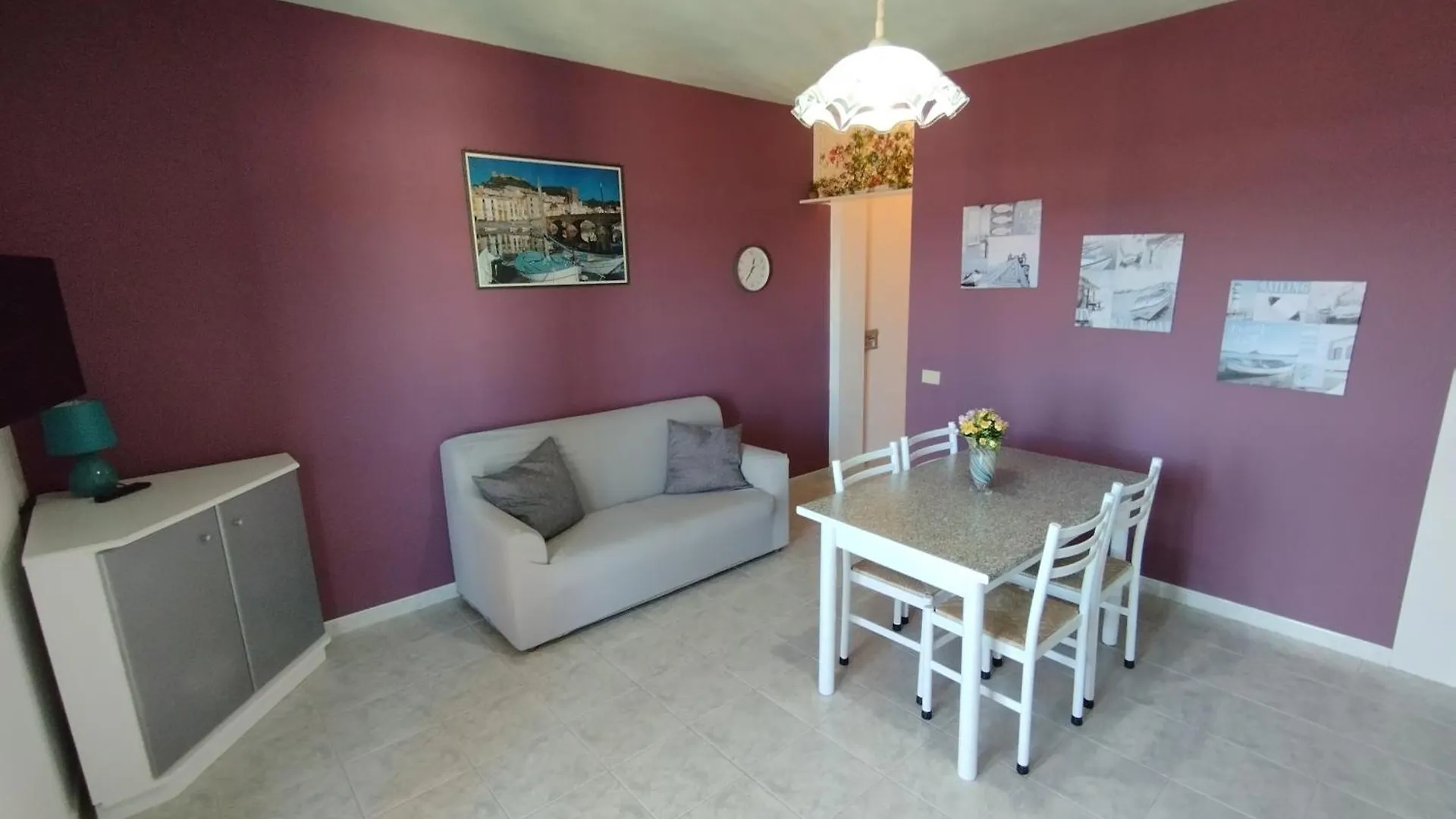 Luna Apartment- Fronte Mare La Caletta Italië