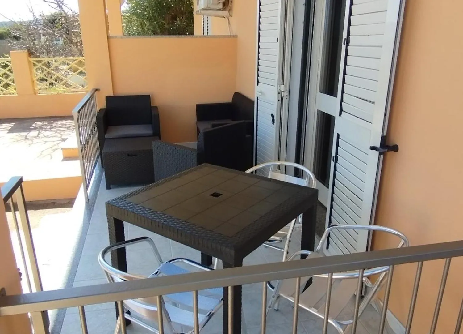 Appartement Luna Apartment- Fronte Mare La Caletta Italië