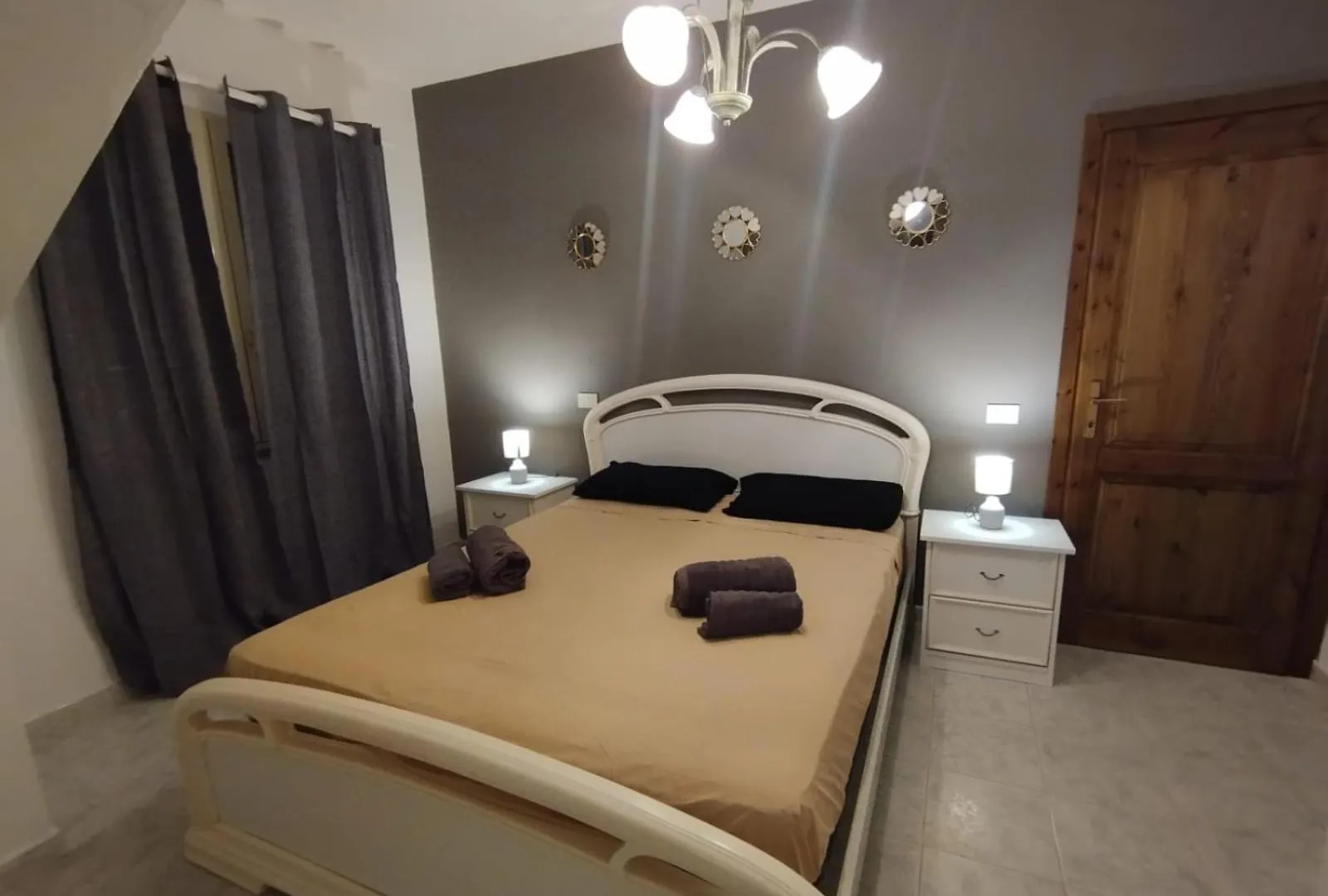 Luna Apartment- Fronte Mare La Caletta 0*,  Italië