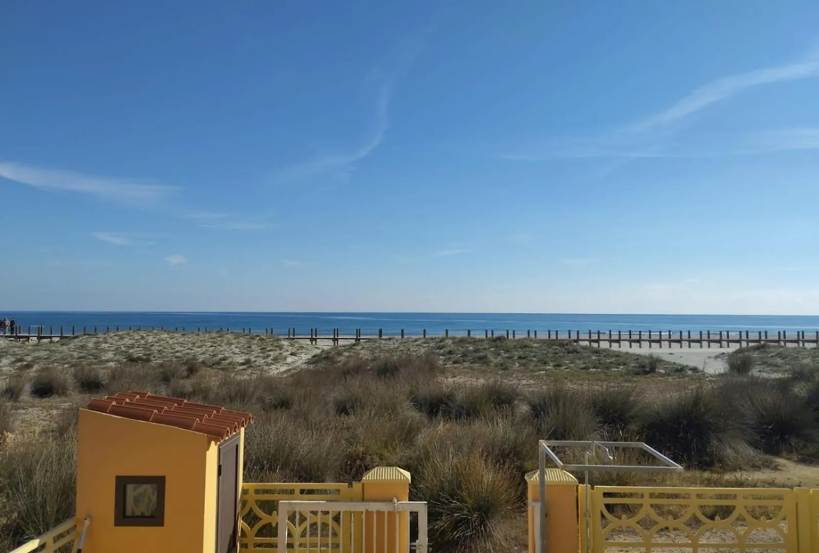 Luna Apartment- Fronte Mare La Caletta